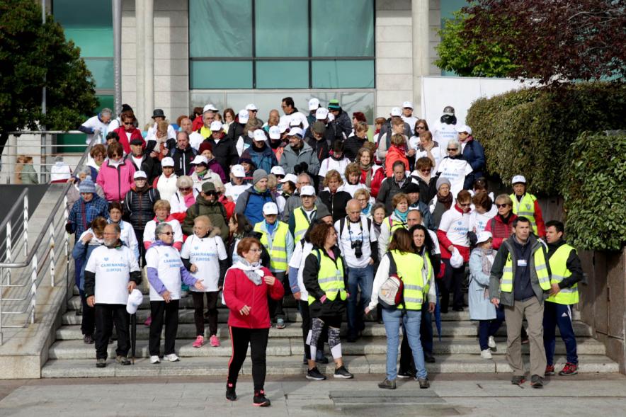 Participantes de la caminata. Semana del Mayor 2019 