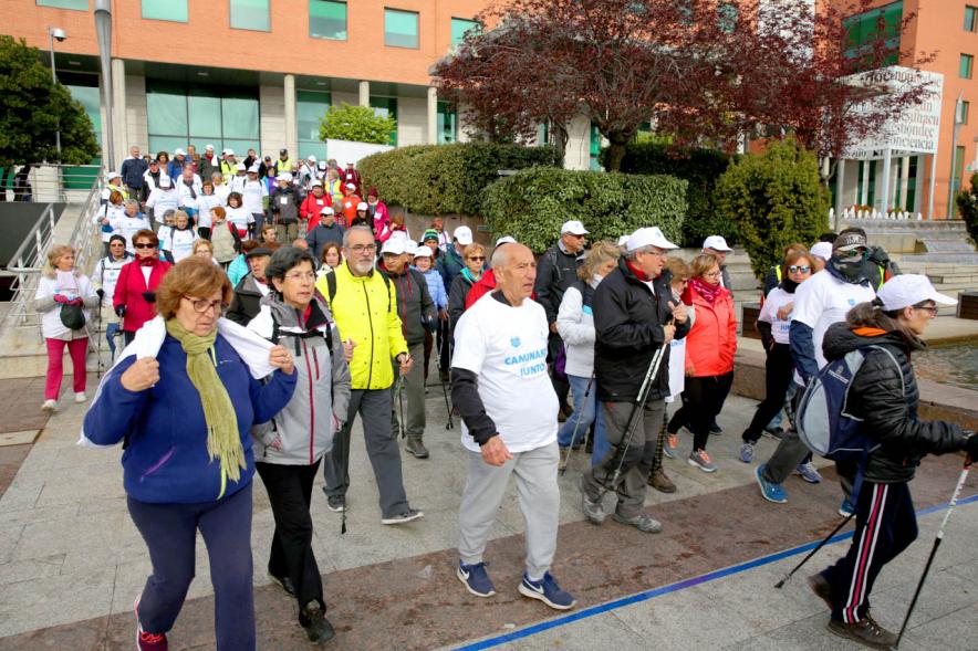 Participantes de la caminata. Semana del Mayor 2019 