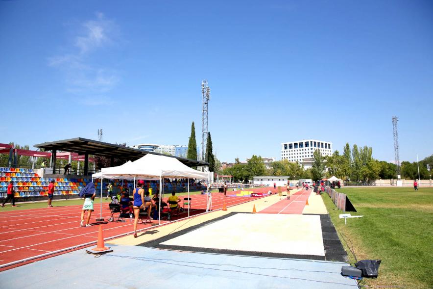Campeonato de España de Atletismo - Salto de Altura y Triple Salto - Imagen panorámica del polideportivo municipal José Caballero de Alcobendas, donde se realizan las pruebas.