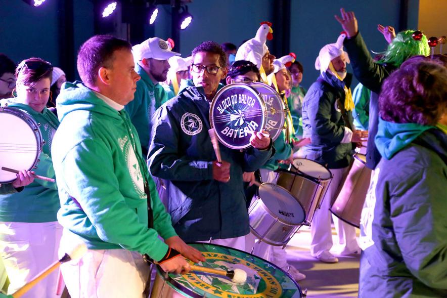 Desfile de Carnaval 2018 - Imagen de los músicos de la comparsa en un momento de la actuación.