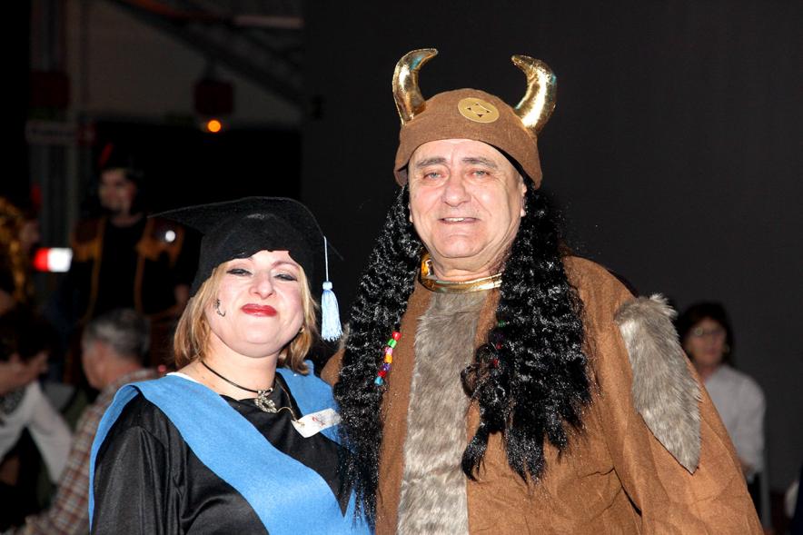 Carnaval de Mayores 2018 - Una pareja disfrazada.