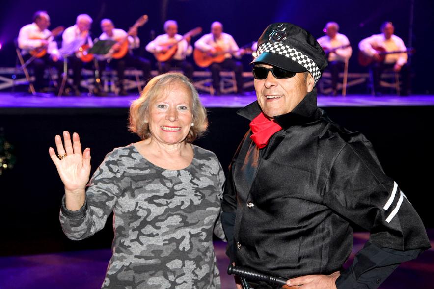 Carnaval de Mayores 2018 -  Pareja disfrazada.