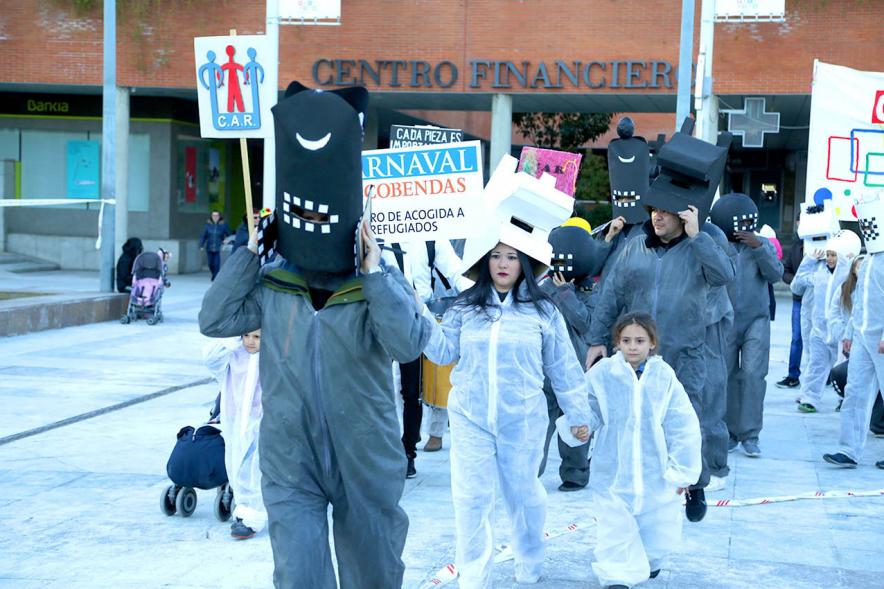 Desfile de Carnaval 2018 - Imagen de un grupo de personas disfrazadas en un momento del desfile.