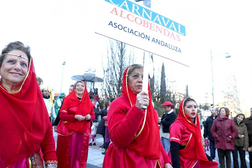 Desfile de Carnaval 2018 - Imagen de un grupo de personas disfrazadas en un momento del desfile.