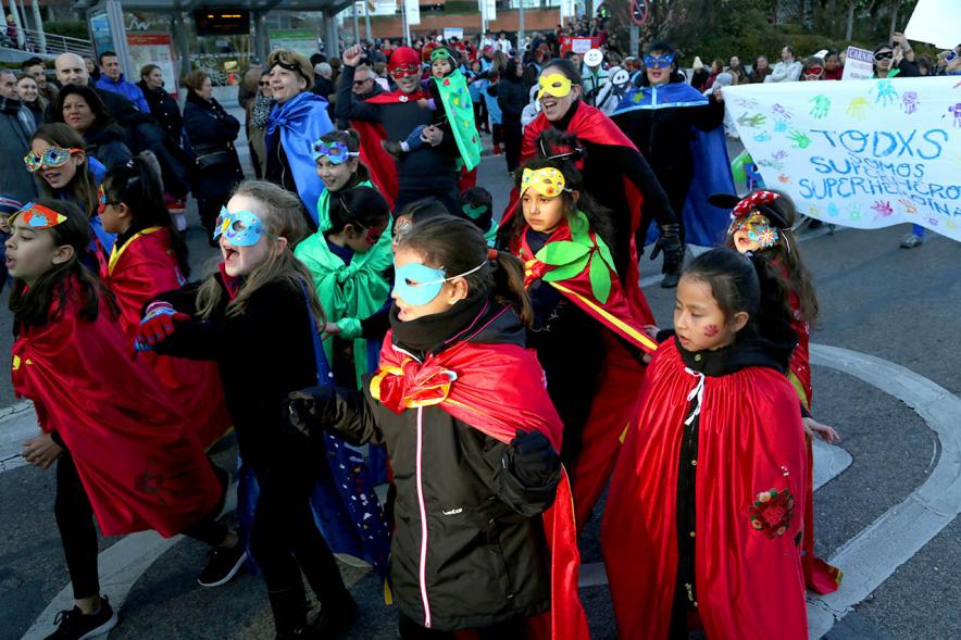 Desfile de Carnaval 2018 - Imagen de un grupo de personas disfrazadas en un momento del desfile.