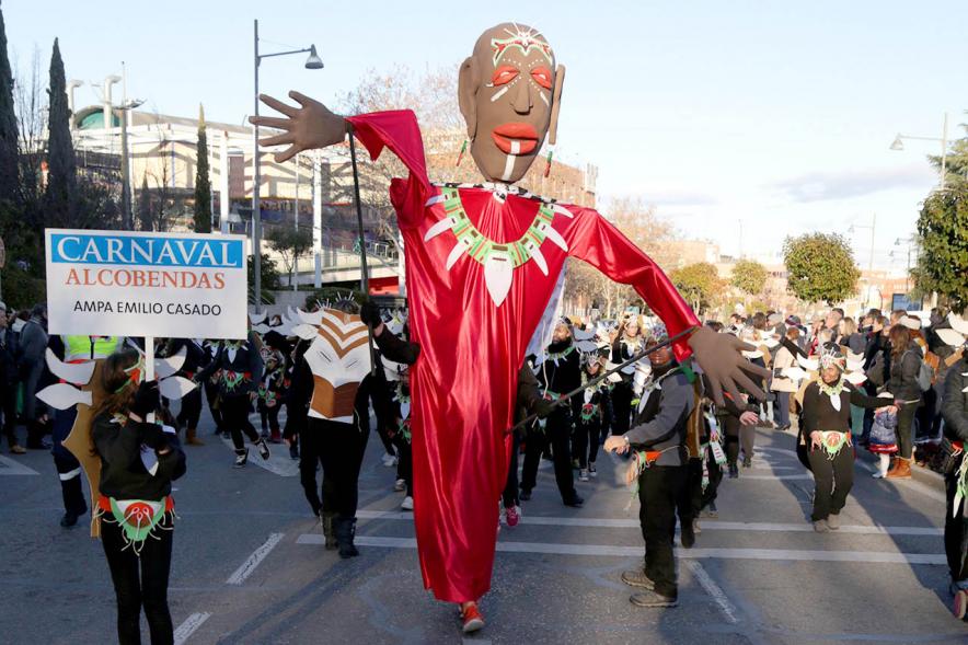 Desfile de Carnaval 2018 - Imagen de un grupo de personas disfrazadas en un momento del desfile.
