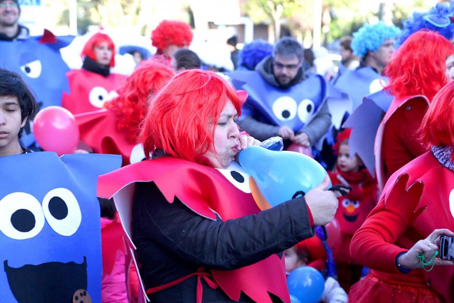 Desfile de Carnaval 2018 - Imagen de un grupo de personas disfrazadas en un momento del desfile.