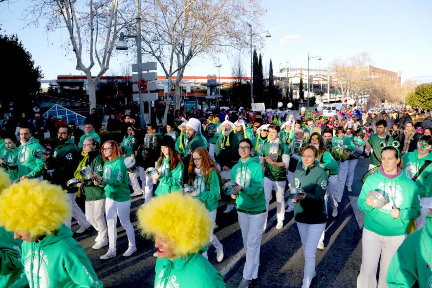 Desfile de Carnaval 2018 - Imagen de un grupo de personas disfrazadas en un momento del desfile.
