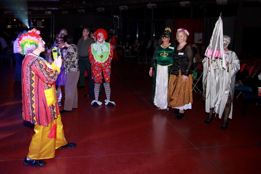 Baile de Carnaval de Mayores 2017 - Imagen de los participantes en el baile de carnaval.