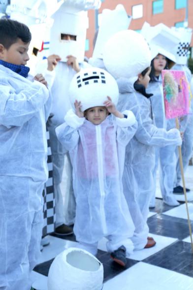Desfile de Carnaval 2018 - Imagen primer plano de un niño disfrazado.
