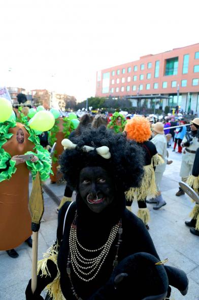 Desfile de Carnaval 2018 - Imagen de un grupo de personas disfrazadas en un momento del desfile.