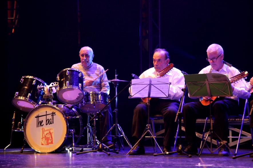 Carnaval de Mayores 2018 -  Plano izquierdo del grupo musical.