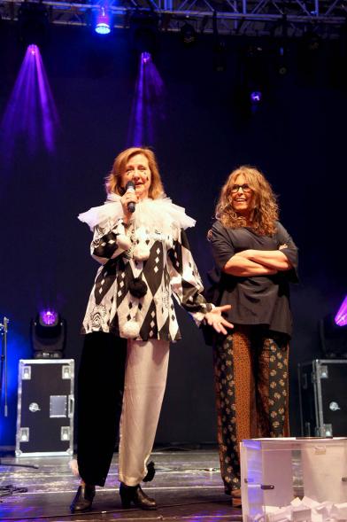 Concejales Ofelia Culebradas Inmaculada Puyalto durante el evento. . Carnaval de Mayores 2020 