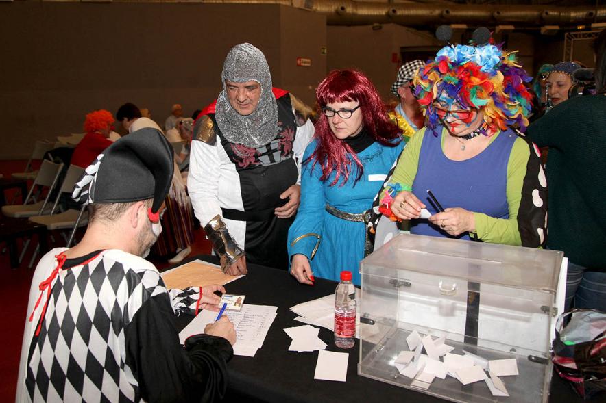 Momento del sorteo. Carnaval de Mayores 2020 