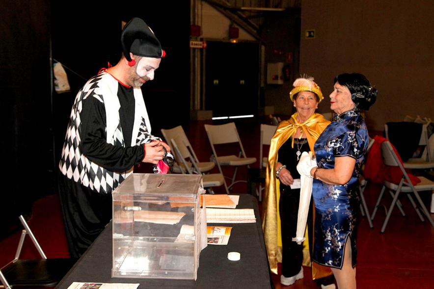 Sorteo durante el evento. Carnaval de Mayores 2020 