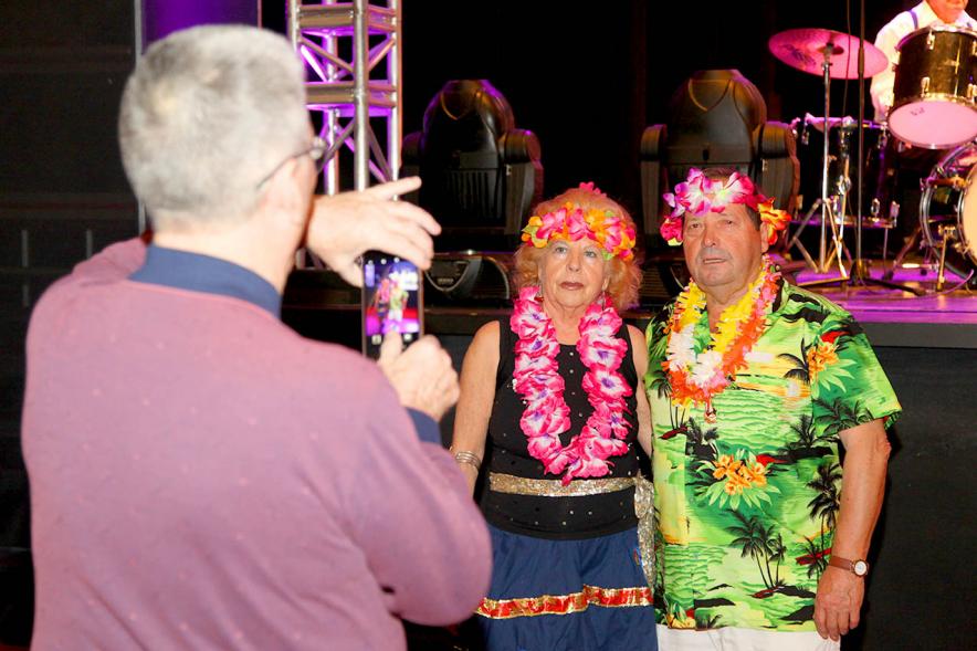 Participantes disfrazados en el evento del Carnaval de Mayores 2020