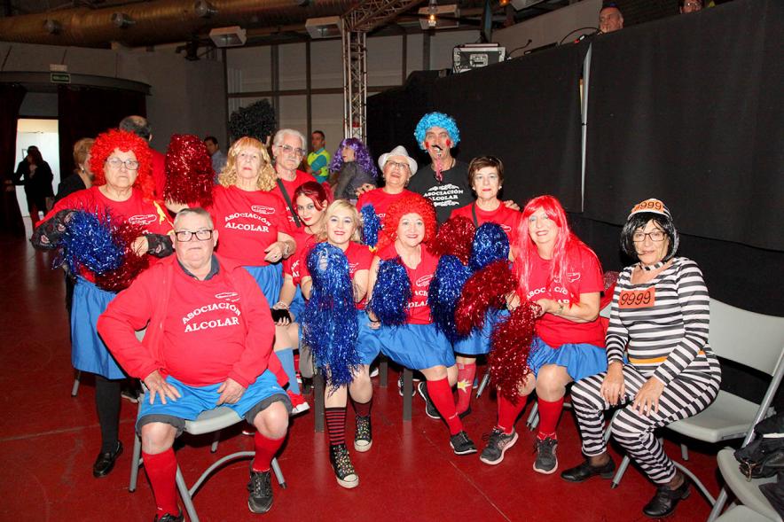 Participantes disfrazados en el evento del Carnaval de Mayores 2020