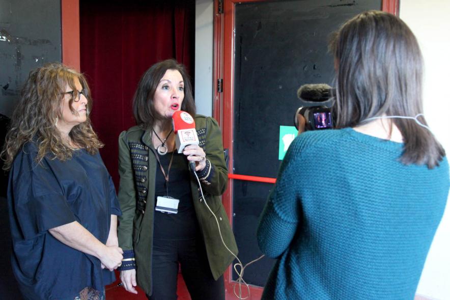 Reportaje televisivo a la concejal Inmaculada Puyalto. Carnaval de Mayores 2020 