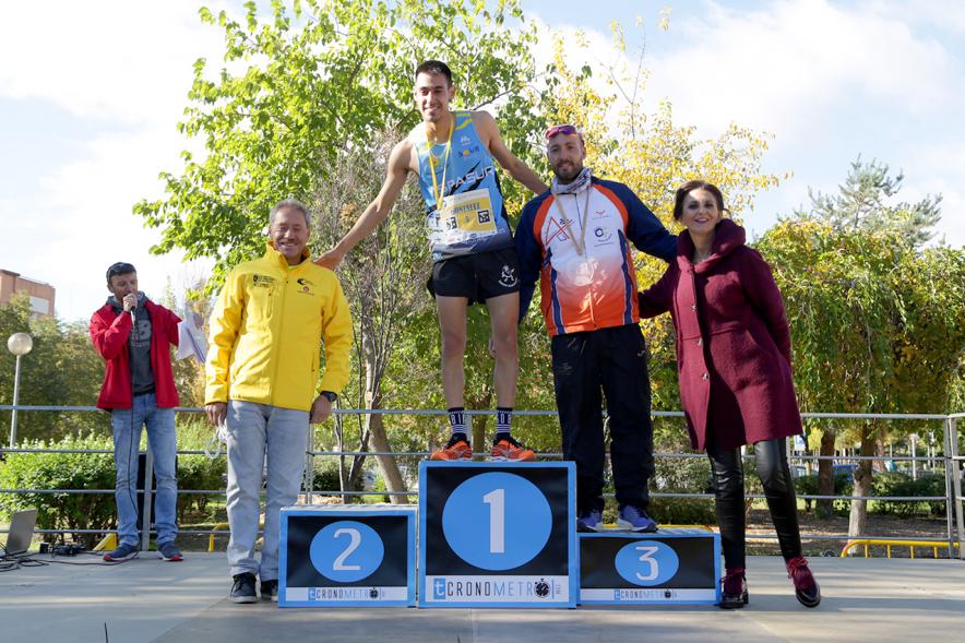 Carrera Rápida Rey de las Populares - Imagen de premiados en el pódium.