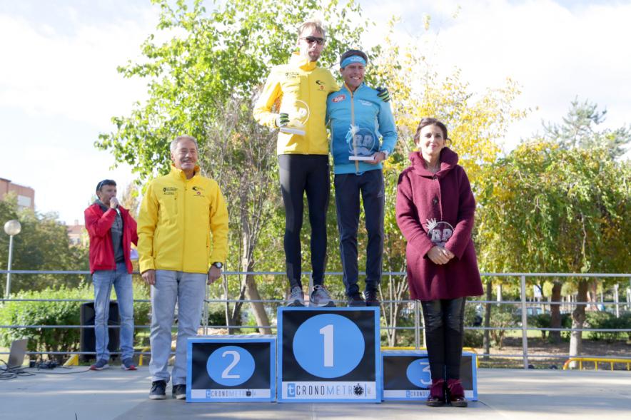 Carrera Rápida Rey de las Populares - Imagen de premiados en el pódium.