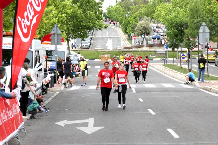 XIª Carrera Popular Alcobendas Gran Ciudad y IIIª Jóvenes Contra la Violencia - Imagen de corredores en un momento de la carrera.
