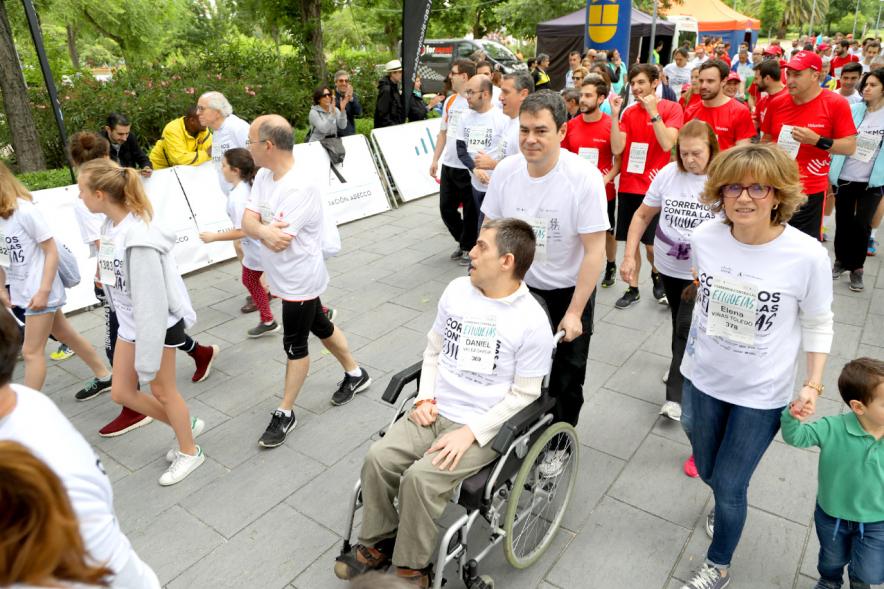 Carrera de las Capacidades 2018 -  Los corredores con sus monitores.