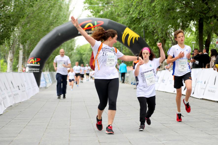 Carrera de las Capacidades 2018 -  Corredores con sus monitores.