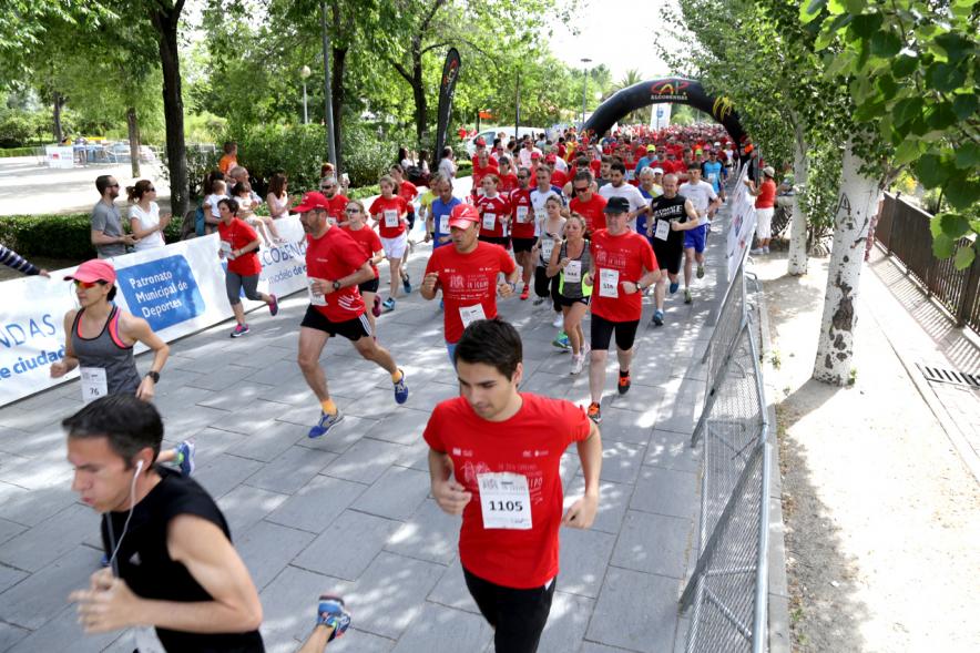 Carrera de las Capacidades -  Los participantes corriendo.