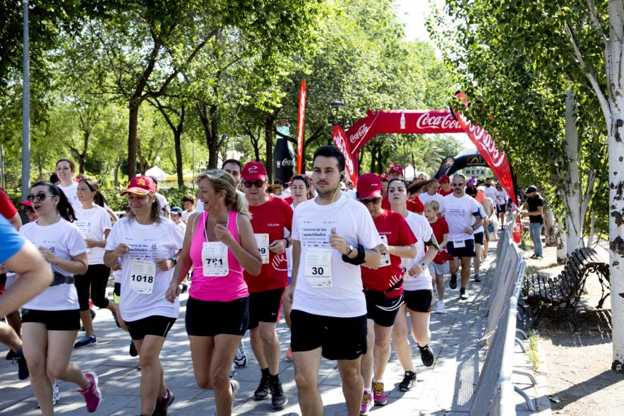 Carrera de las Capacidades 2017 - Un grupo de corredores.
