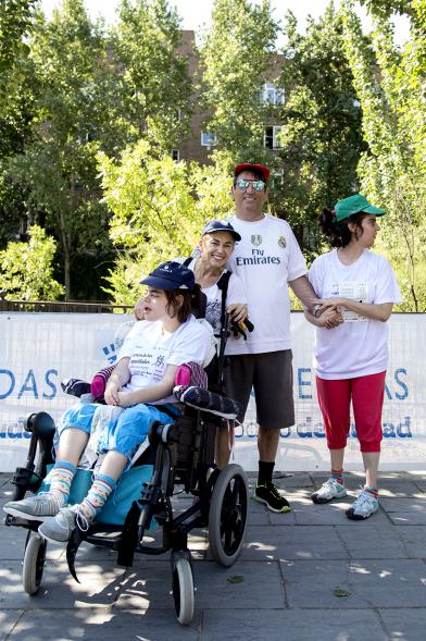 Carrera de las Capacidades 2017 -  Participantes  con su monitor.
