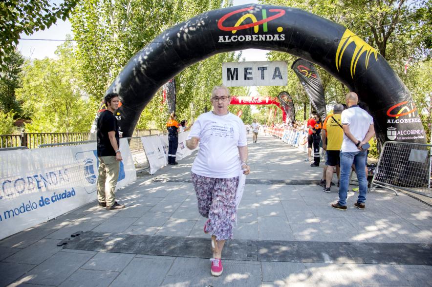 Carrera de las Capacidades 2017 -  Corredores entrando a la meta.