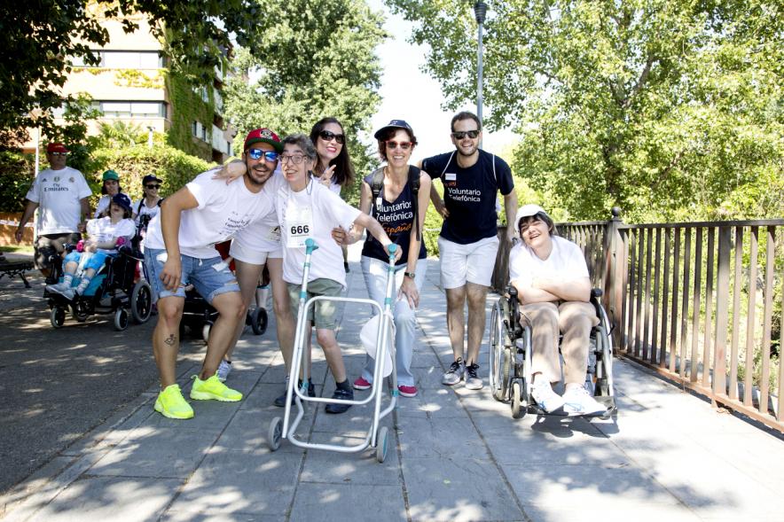 Carrera de las Capacidades 2017 -  Participantes con sus monitores.