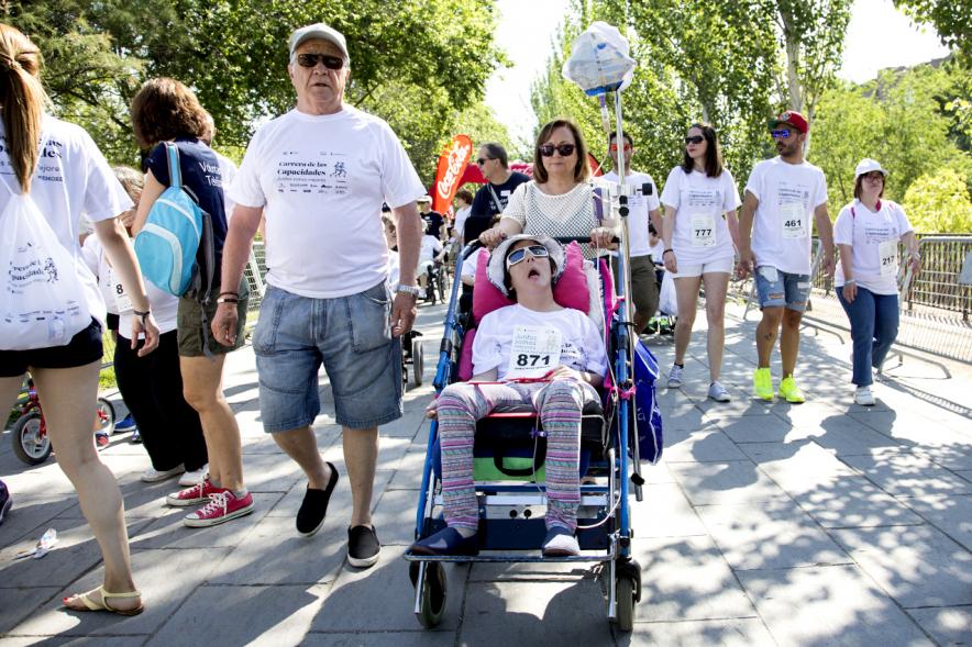 Carrera de las Capacidades 2017 -  Corredores y sus  monitores.