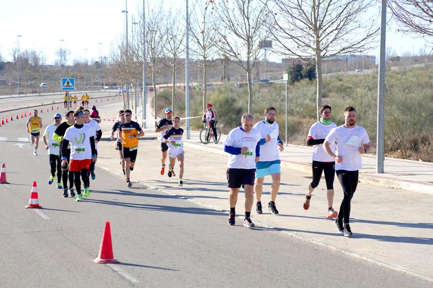 Carrera de la Empresas - Imagen de la carrera, en dos direcciones los  corredores.