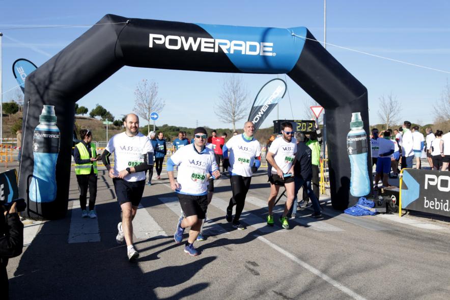 Carrera de la Empresas - Imagen de un grupo de corredores del mismo equipo.