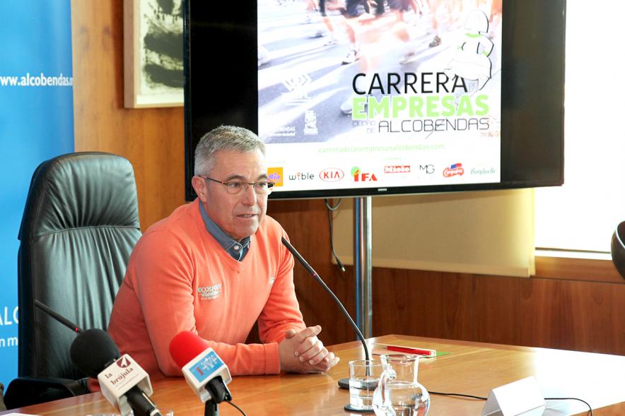 Presentación Ia Carrera de las Empresas Ciudad de Alcobendas - Primer plano de uno de los empresarios.