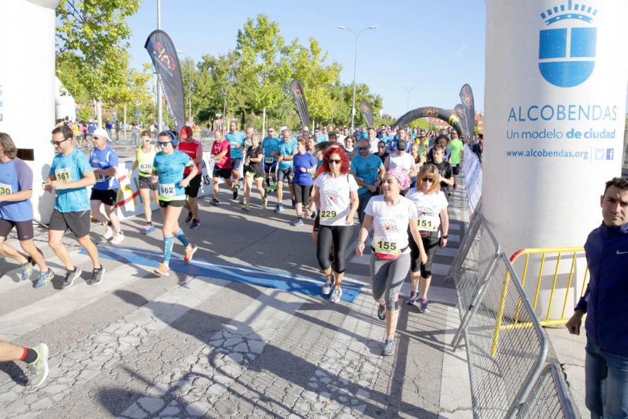 XIII Carrera Popular Alcobendas Gran Ciudad - Imagen de un momento de un momento de la carrera, concretamente la salida.