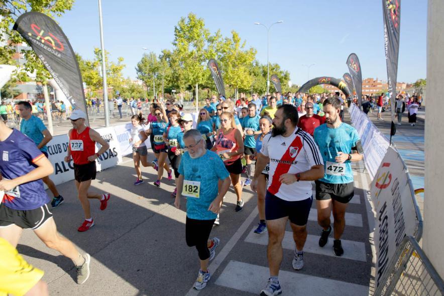 XIII Carrera Popular Alcobendas Gran Ciudad - Imagen de un momento de un momento de la carrera, concretamente la salida.