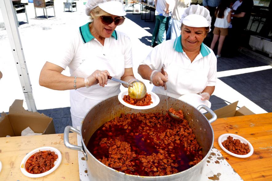 Cocineras. Carillada Casa de Extremadura en La Esfera