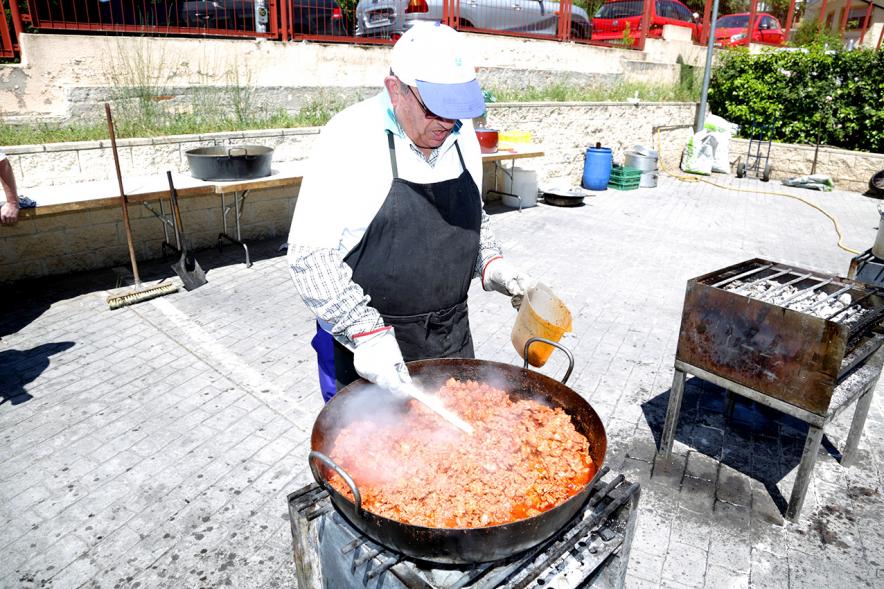 Cocinero. Carillada Casa de Extremadura en La Esfera