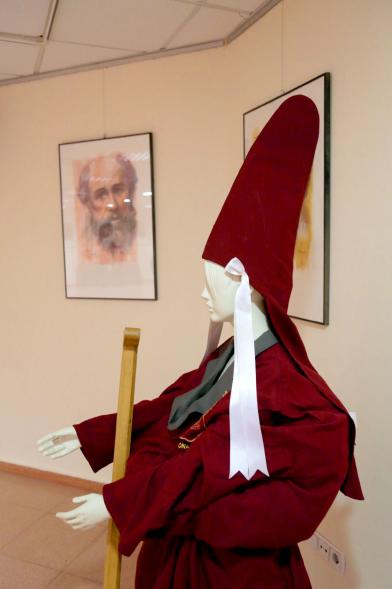 Inauguración de la Semana Santa Murciana - Imagen de un traje regional.