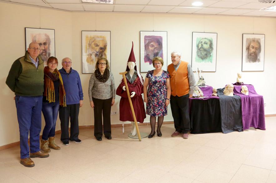 Inauguración de la Semana Santa Murciana - Posado de los organizadores de la exposición.