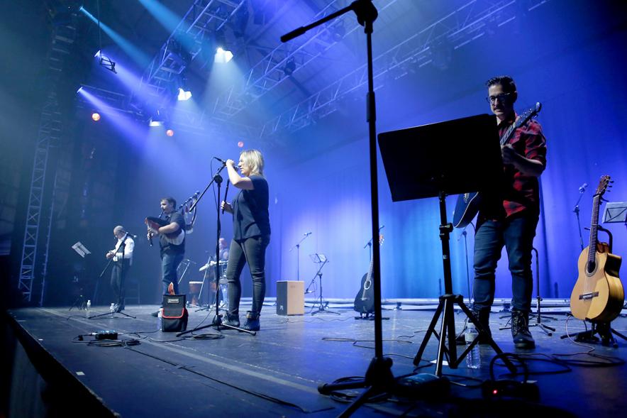 Semana Cultural Asturiana 2018 - Actuación Folk - Imagen de un momento de la actuación Folk asturiano en el escenario.