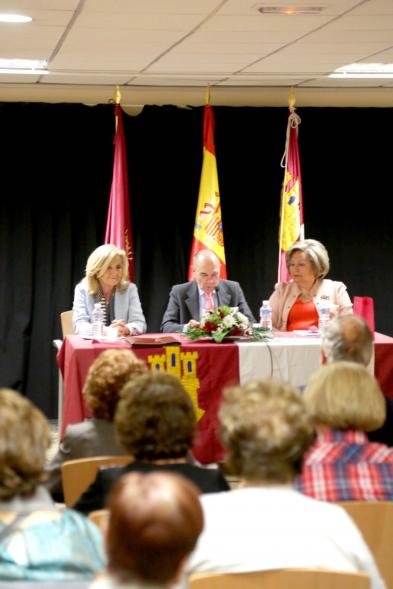 Presentación Semana Cultural Castilla La Mancha 2018 - Imagen de la mesa donde se encuentran las personalidades que van a presentar el acto.