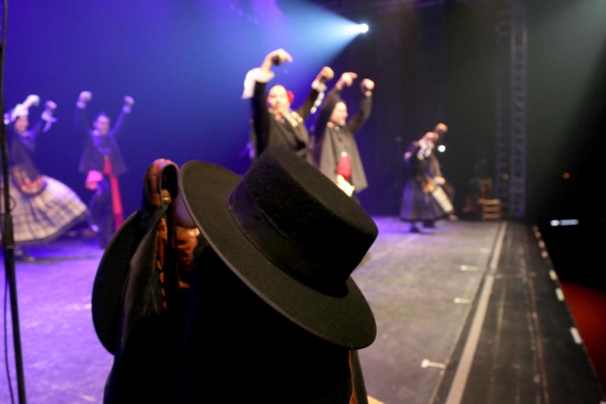 Festival Floklórico del Día de Castilla y León - Imagen de un momento de la actuación del grupo floklórico.