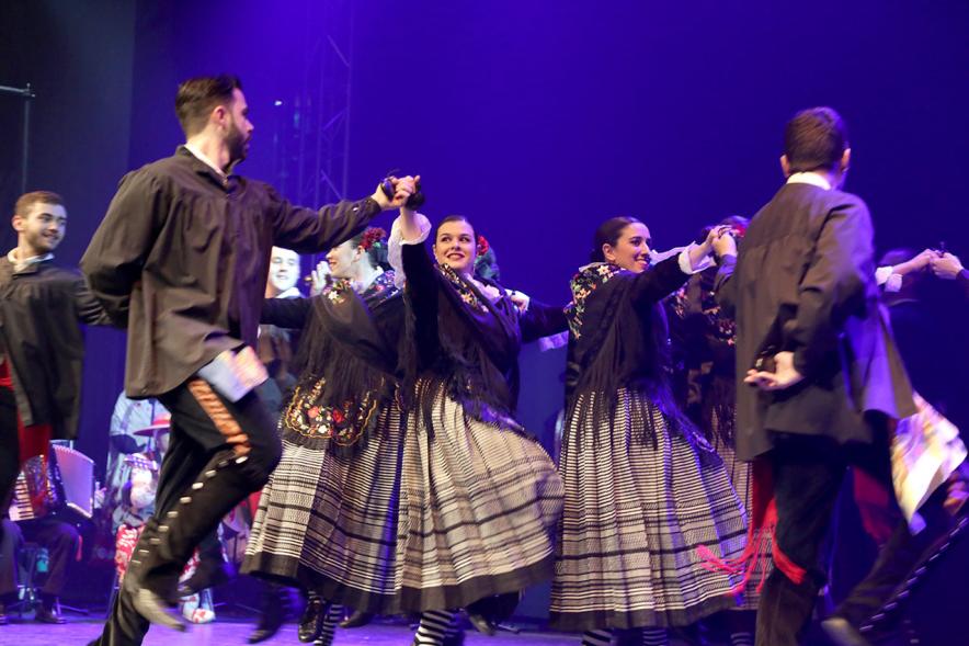 Festival Floklórico del Día de Castilla y León - Imagen de un momento de la actuación del grupo floklórico.