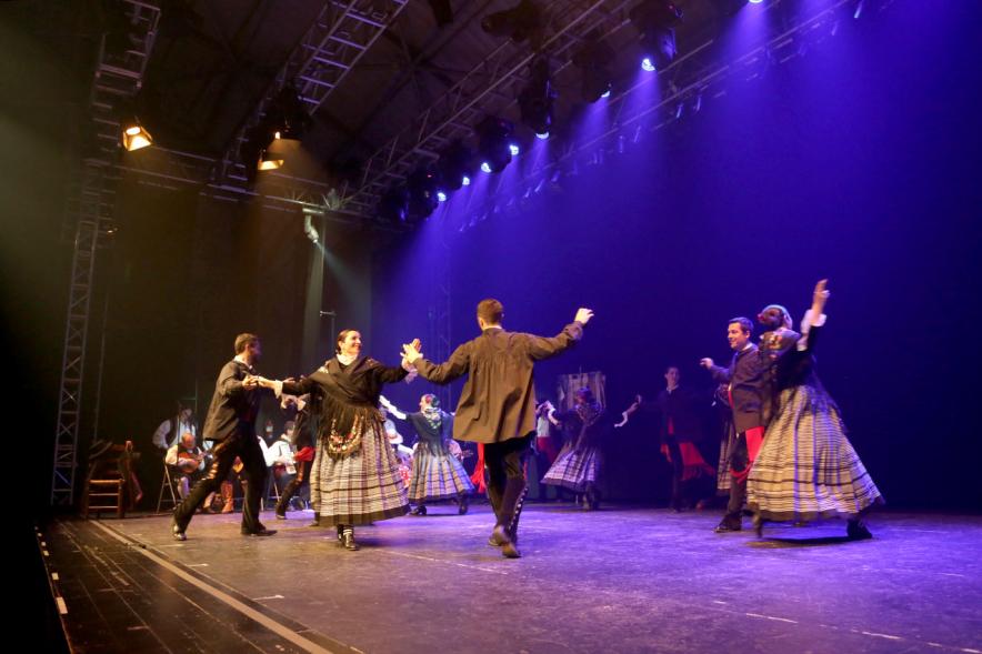 Festival Floklórico del Día de Castilla y León - Imagen de un momento de la actuación del grupo floklórico.