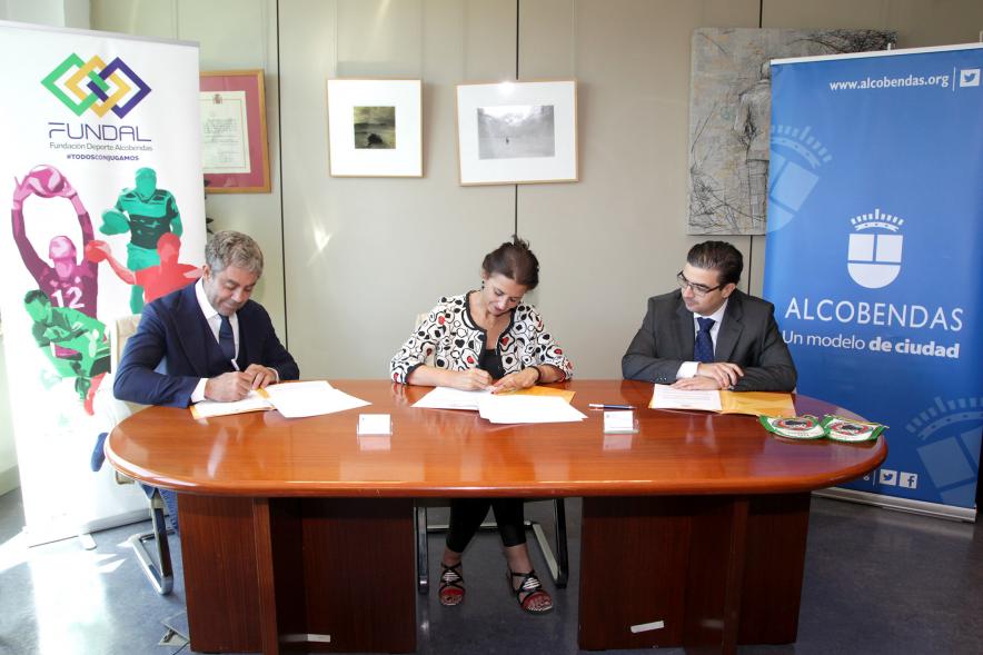 Momento de la firma