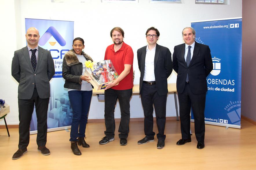 Entrega de Cestas de la Campaña "Días de Guiso y Cuchara" - Las cestas de los premios.