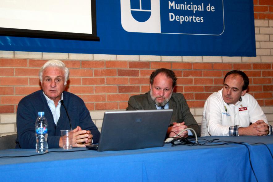 Charla del Dr. Roberto Canesa Superviviente del Accidente Aéreo en los Andes 